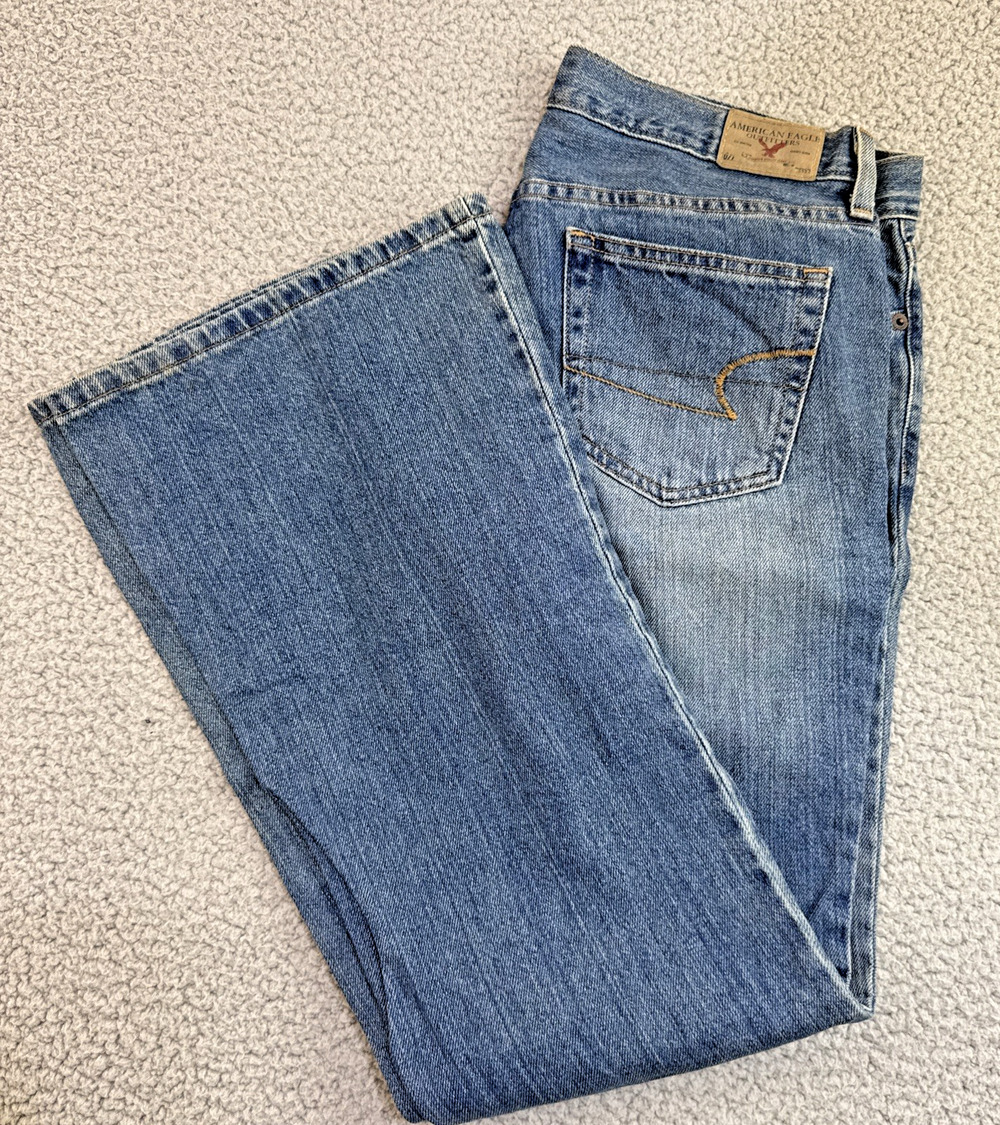 Women's Denim Flare Jeans American Eagle Hipster Fit Low Rise 8M Petite Blue
